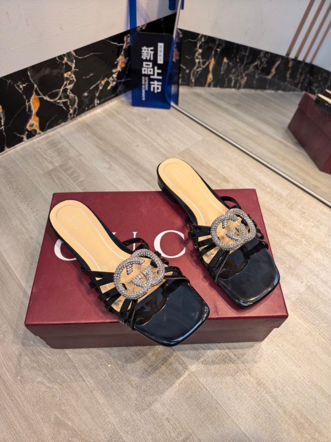 Gucci women's shoes New Gucci G — AAA Quality Replica — photo 2