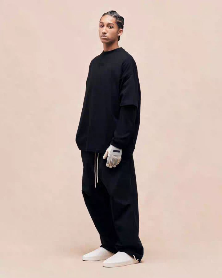 Fear of God Clothes Essentials Long Sleeve T-Shirts FOG Series LOGO T OVERSIZE 260 G LOGO Essentials — AAA Quality Replica — photo 3