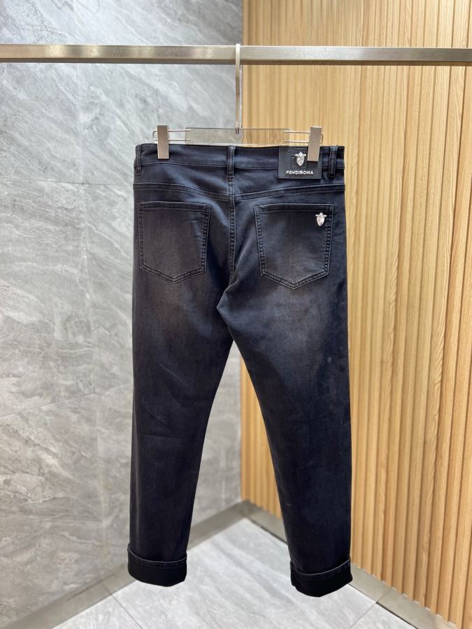 Fendi men Fendi 2026 spring and summer new products, complete with three labels, jeans, good products, — Premium Replica — photo 9