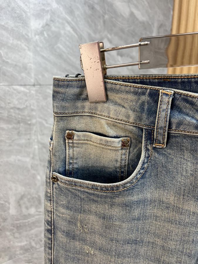 Fendi men 2026 spring and summer new products, complete with three labels, jeans, good products, — 1:1 Replica — photo 4
