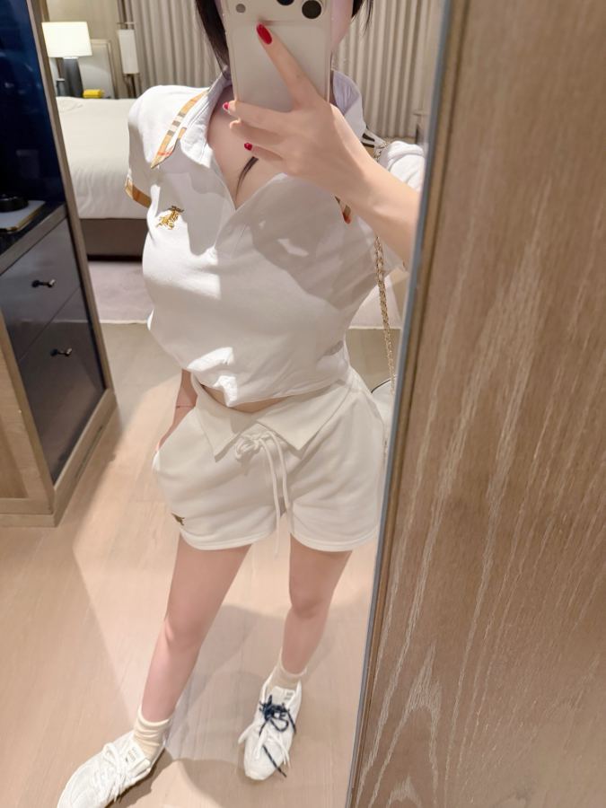 Burberry Women BURBERR* OLO T SML — 1:1 Replica — photo 4