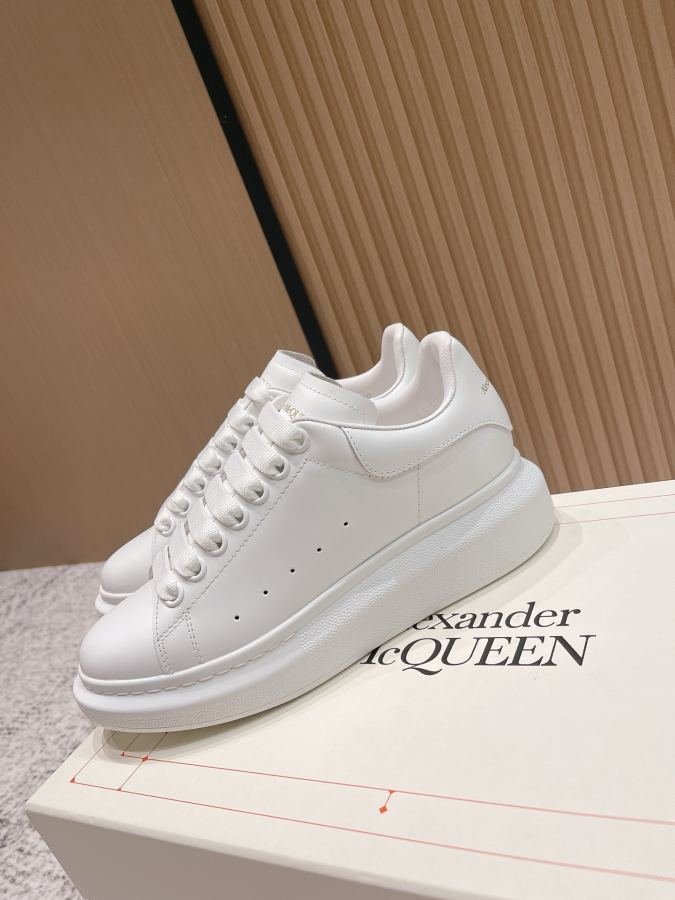 Alexander Mc Queen Women's Shoes Top version: Women’s model Men’s model — AAA Quality Replica — photo 5