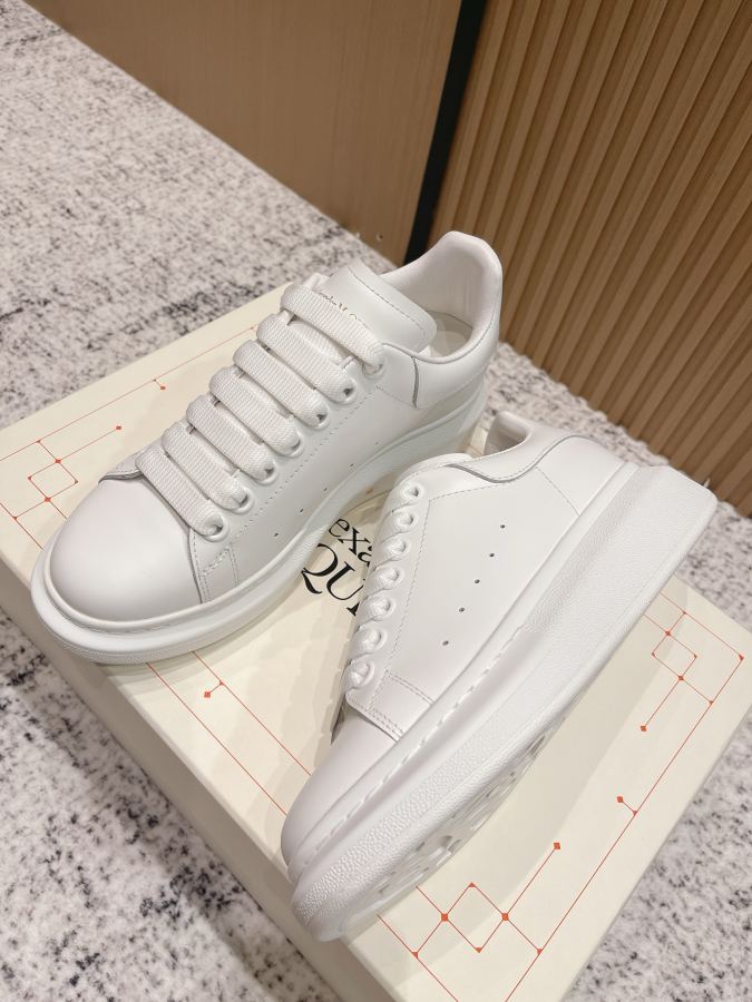 Alexander Mc Queen Women's Shoes Top version: Women’s model Men’s model — AAA Quality Replica — photo 2