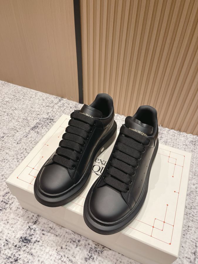 Alexander Mc Queen Women's Shoes Top version: Women’s model Men’s model — 1:1 Replica For Sale