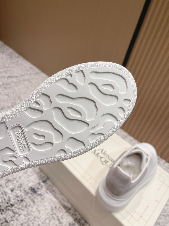 Alexander Mc Queen Women's Shoes Top version: Women’s model Men’s model — 1:1 Replica — photo 8