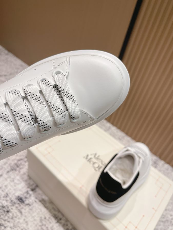 Alexander Mc Queen Women's Shoes Top version: Women’s model Men’s model — Premium Replica — photo 7