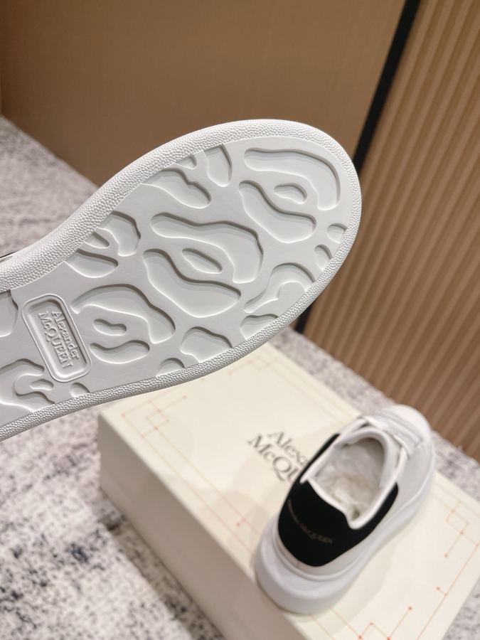 Alexander Mc Queen Women's Shoes Top version: Women’s model Men’s model — Premium Replica — photo 8