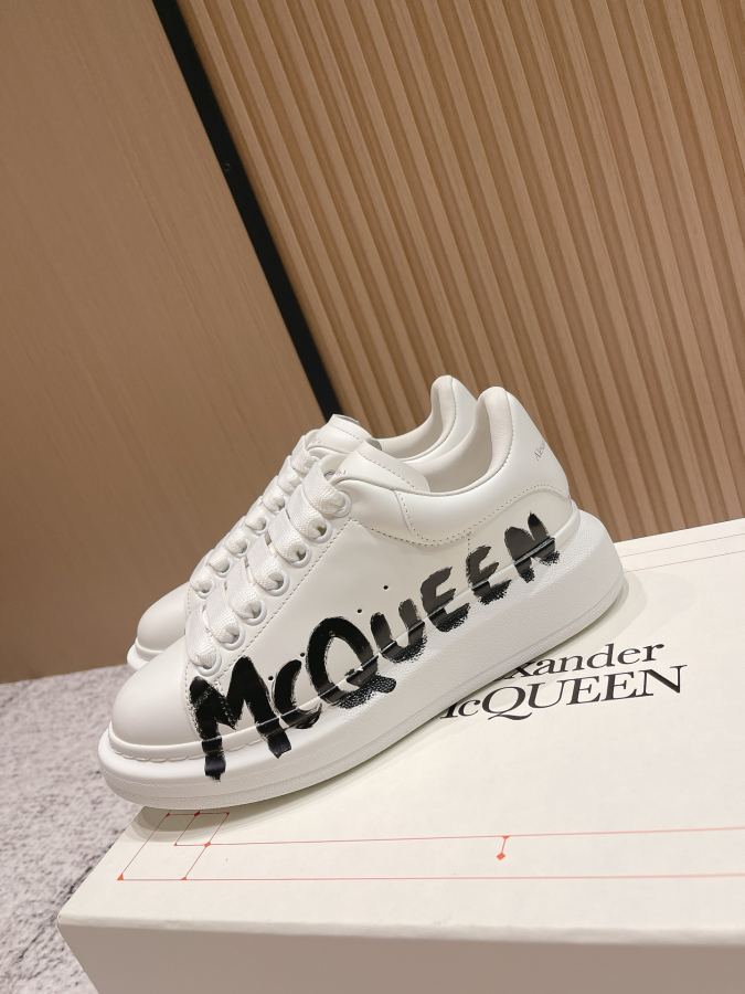 Alexander Mc Queen Women's Shoes Top version: Women’s model Men’s model — 1:1 Replica For Sale — photo 5