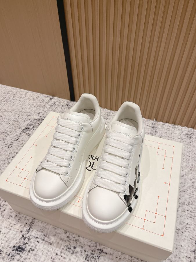 Alexander Mc Queen Women's Shoes Top version: Women’s model Men’s model — 1:1 Replica For Sale