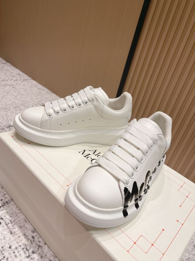Alexander Mc Queen Women's Shoes Top version: Women’s model Men’s model — 1:1 Replica For Sale — photo 3