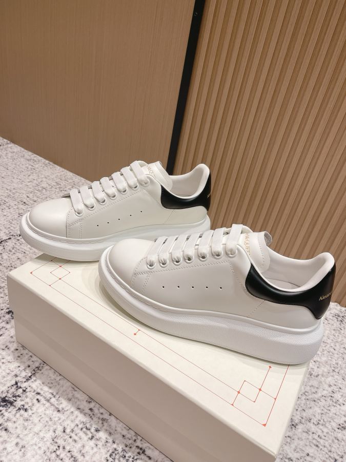 Alexander Mc Queen Women's Shoes Top version: Women’s model Men’s model — AAA Quality Replica — photo 4