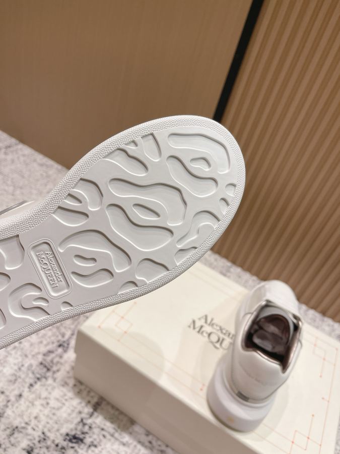 Alexander Mc Queen Women's Shoes Top version: Women’s model Men’s model — 1:1 Replica For Sale — photo 8