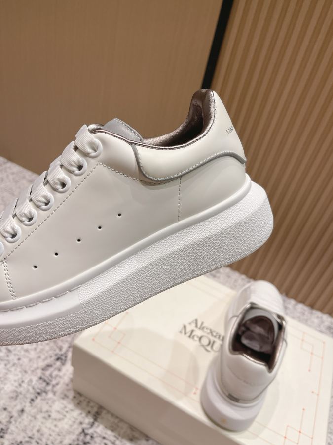 Alexander Mc Queen Women's Shoes Top version: Women’s model Men’s model — 1:1 Replica For Sale — photo 9