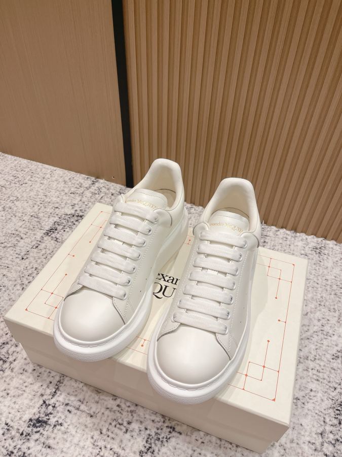 Alexander Mc Queen Women's Shoes Top version: Women’s model Men’s model — 1:1 Replica