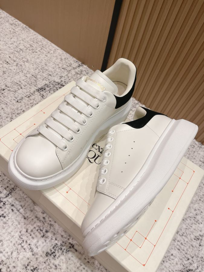 Alexander Mc Queen Women's Shoes Top version: Women’s model Men’s model — 1:1 Replica For Sale — photo 2