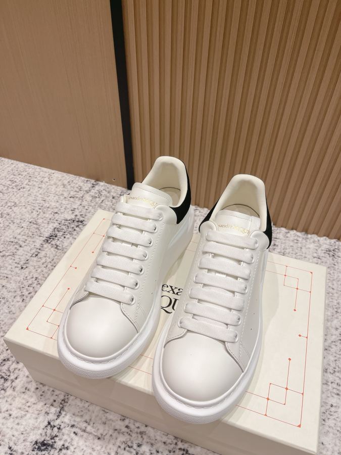 Alexander Mc Queen Women's Shoes Top version: Women’s model Men’s model — 1:1 Replica For Sale