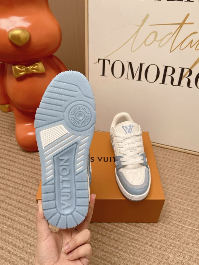 Zapatos de mujer LV Versión superior: Modelo pareja — photo 9