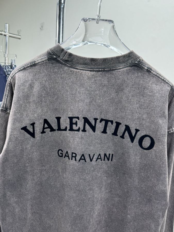 Valentino men New 270 logo M-XXXL — 1:1 Replica — photo 8