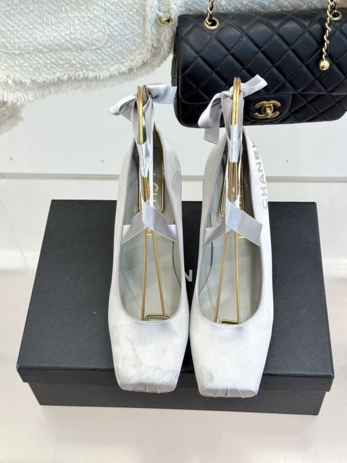 CHANEL women's shoes CHANE*｜Xiaoxiang Medieval Pig Nose Strap — Premium Replica — photo 4