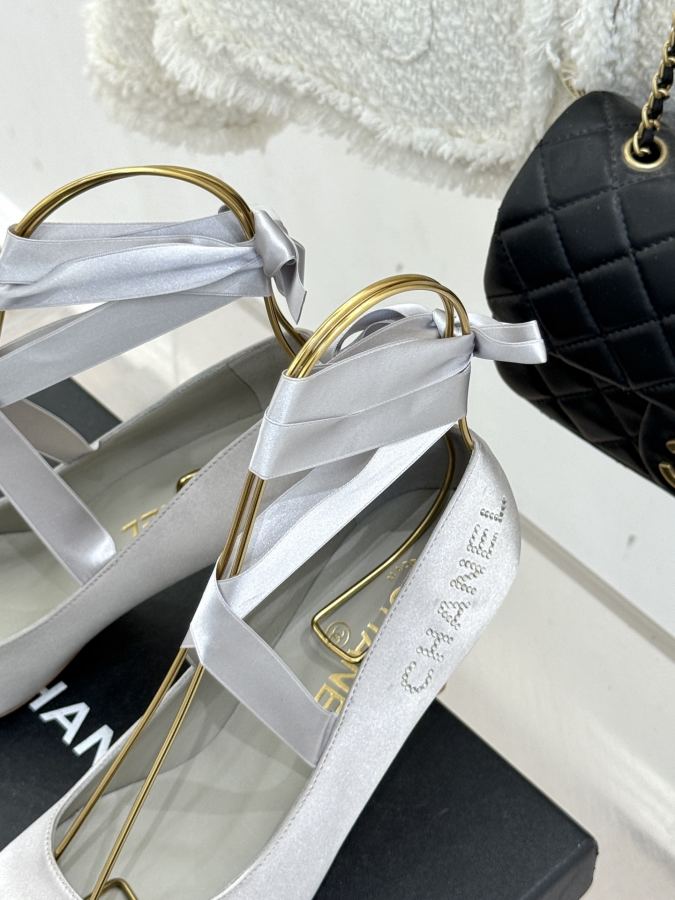 CHANEL women's shoes CHANE*｜Xiaoxiang Medieval Pig Nose Strap — Premium Replica — photo 8