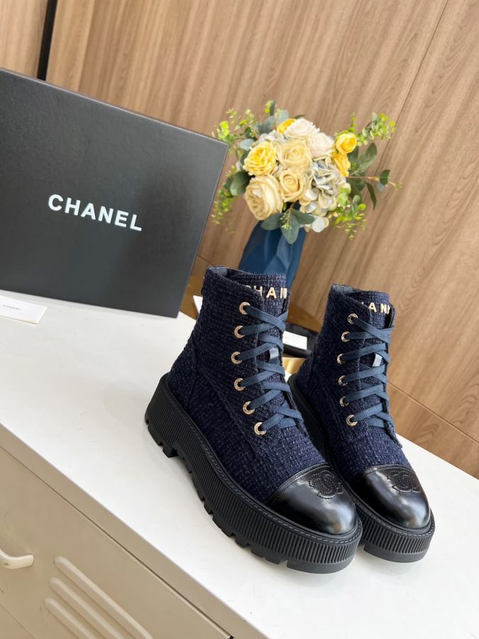 CHANEL women's shoes New Chanel Logo — AAA Quality Replica — photo 4