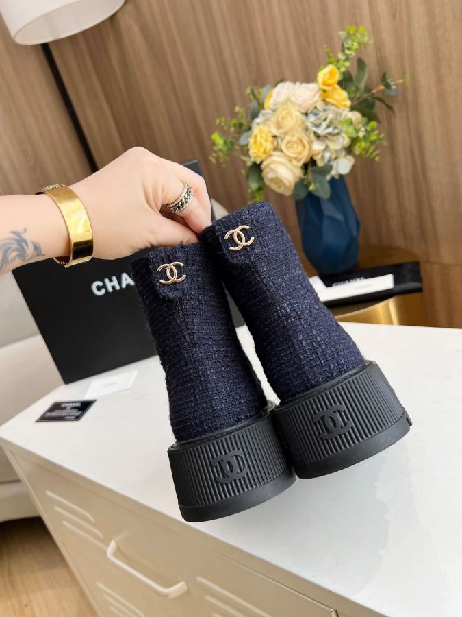 CHANEL women's shoes New Chanel Logo — AAA Quality Replica — photo 5