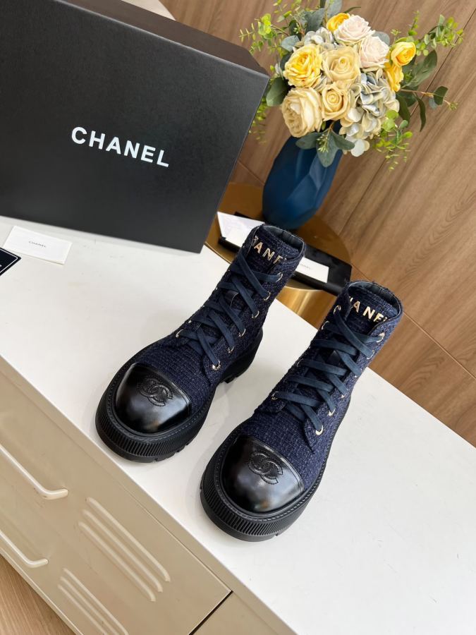 CHANEL women's shoes New Chanel Logo — AAA Quality Replica — photo 2
