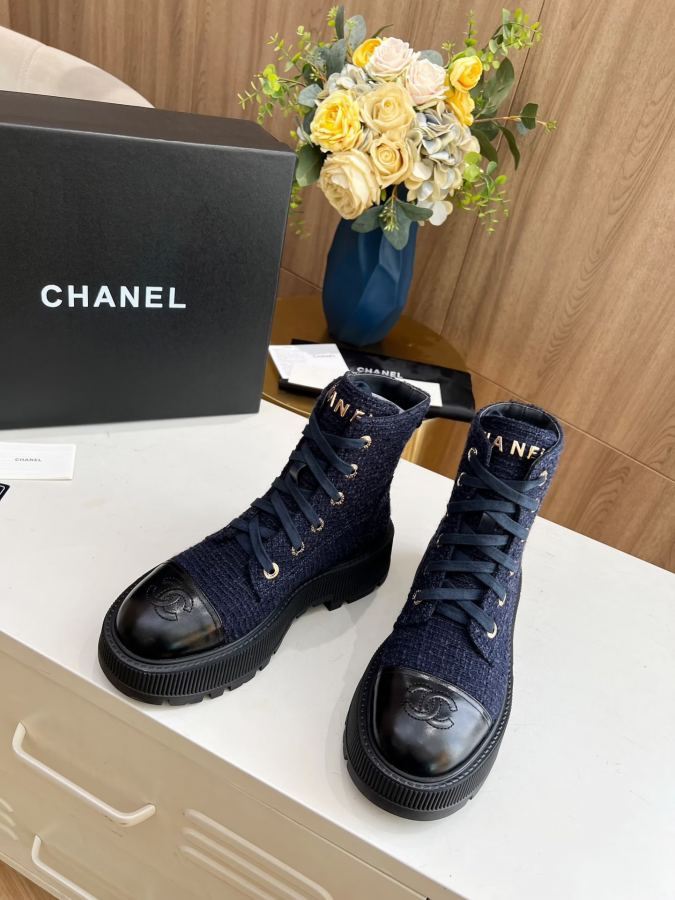 CHANEL women's shoes New Chanel Logo — AAA Quality Replica — photo 3