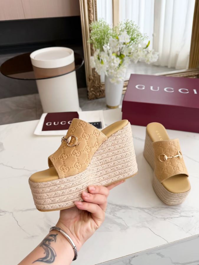 Gucci women's shoes GUCCI logo — Premium Replica — photo 7