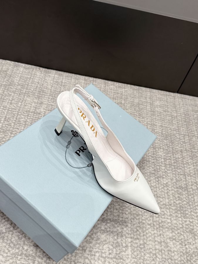 Prada women's shoes SSS launches Prada’s latest long boots, sandals, thin heels, empty backs, — 1:1 Replica — photo 5
