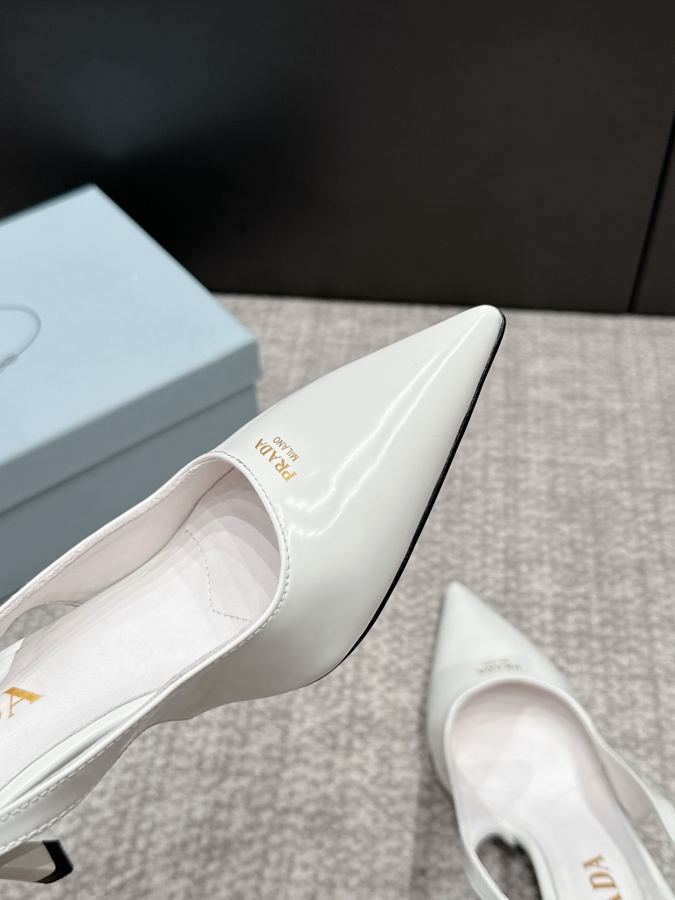 Prada women's shoes SSS launches Prada’s latest long boots, sandals, thin heels, empty backs, — 1:1 Replica — photo 6