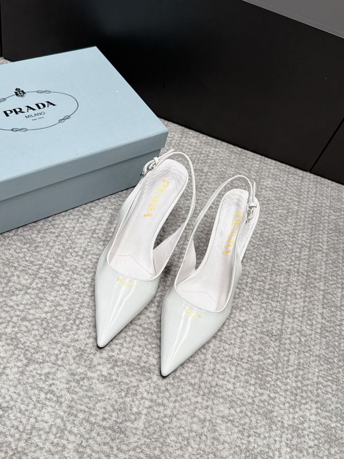 Prada women's shoes SSS launches Prada’s latest long boots, sandals, thin heels, empty backs, — 1:1 Replica — photo 4