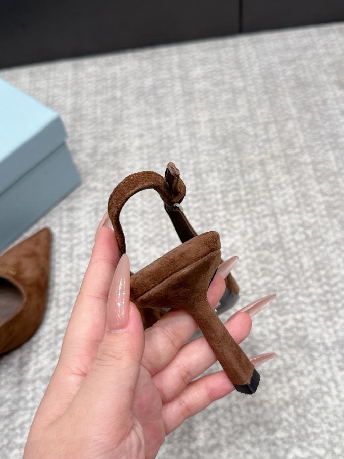 Prada women's shoes SSS launches Prada’s latest long boots, sandals, thin heels, empty backs, — AAA Quality Replica — photo 9