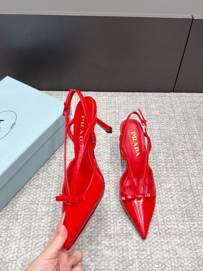 Prada women's shoes SSS launches Prada’s latest long boots, sandals, thin heels, empty backs, — 1:1 Replica — photo 3