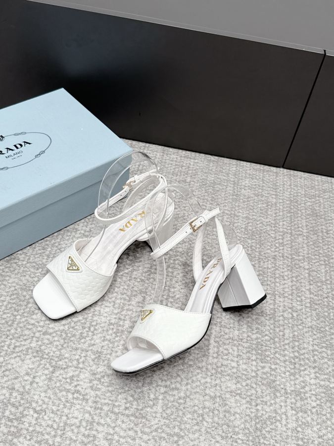 Prada women's shoes SSS launches Prada’s latest long boots, sandals, thin heels, empty backs, — 1:1 Replica — photo 4