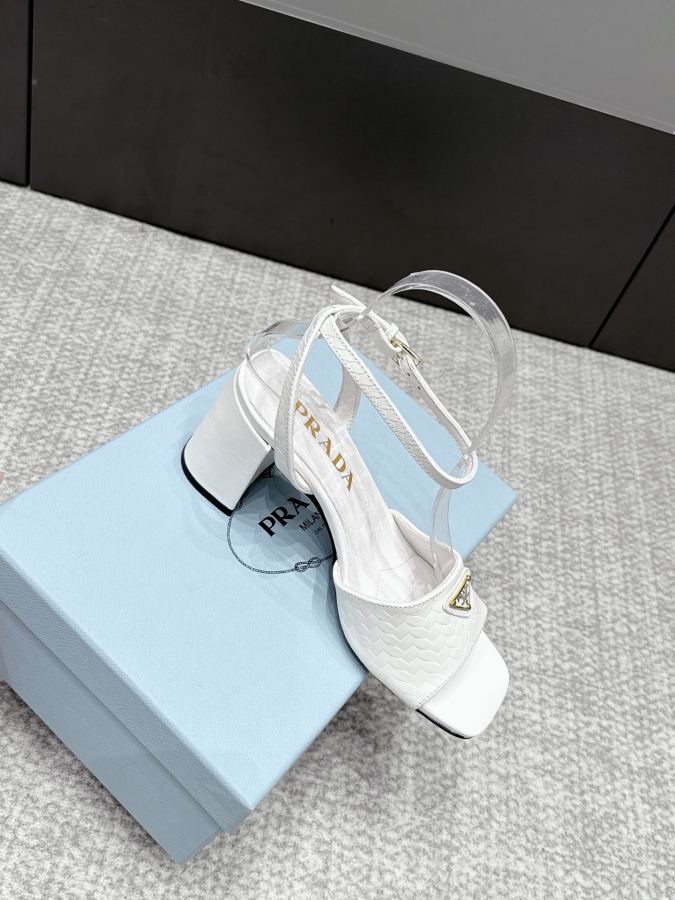 Prada women's shoes SSS launches Prada’s latest long boots, sandals, thin heels, empty backs, — 1:1 Replica — photo 5