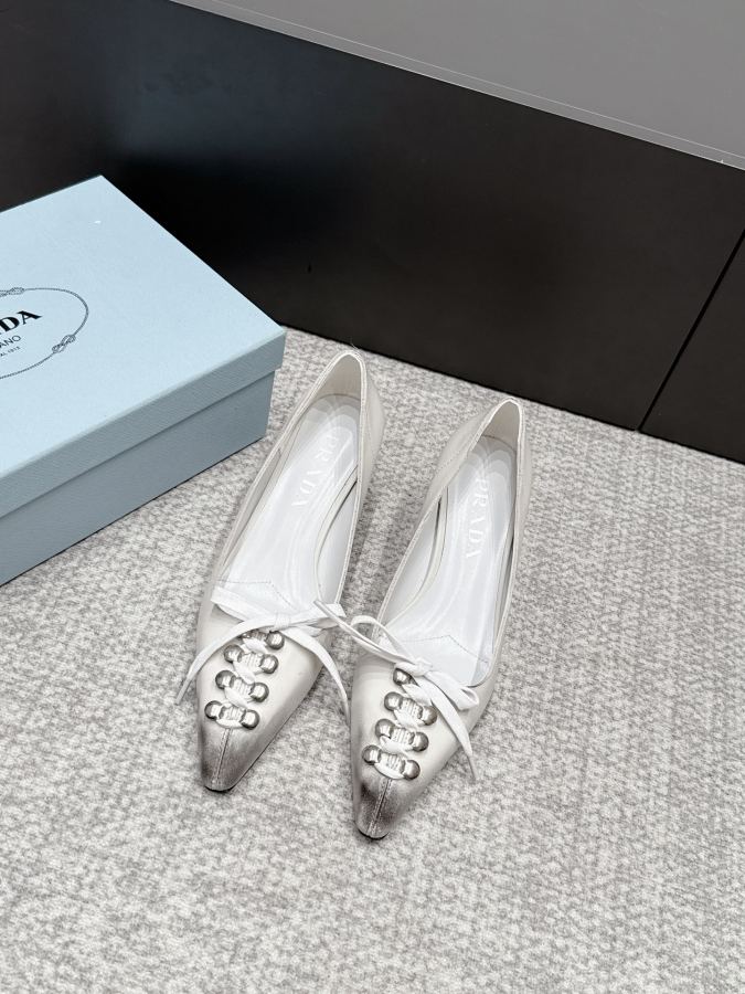 Prada women's shoes SSS launches Prada’s latest long boots, sandals, thin heels, empty backs, — 1:1 Replica For Sale — photo 3