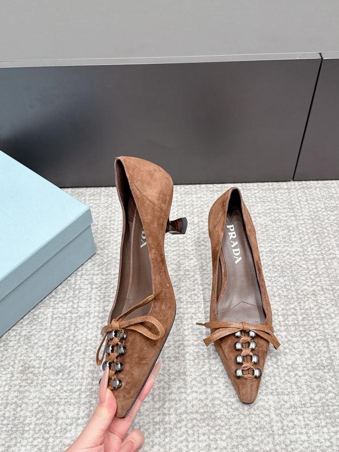 Prada women's shoes SSS launches Prada’s latest long boots, sandals, thin heels, empty backs, — 1:1 Replica — photo 3