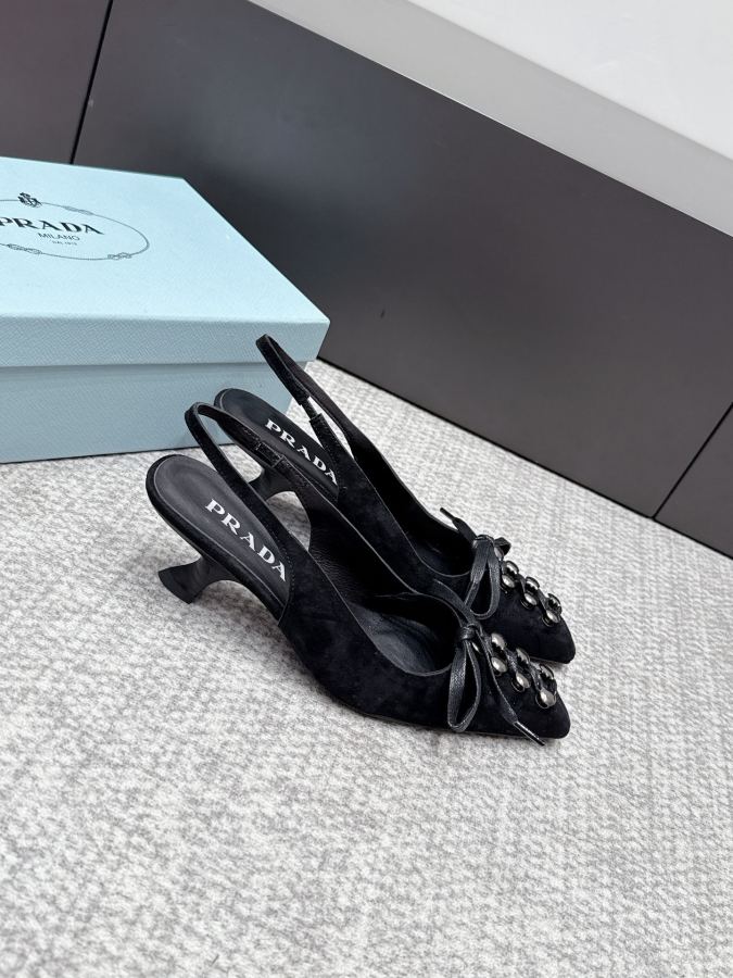 Prada women's shoes SSS launches Prada’s latest long boots, sandals, thin heels, empty backs, — AAA Quality Replica