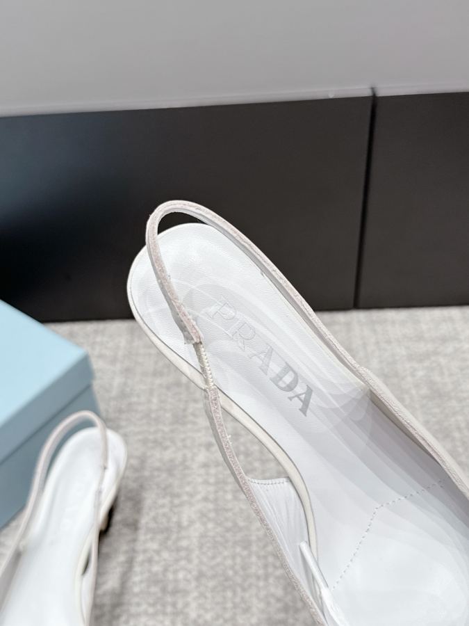 Prada women's shoes SSS launches Prada’s latest long boots, sandals, thin heels, empty backs, — 1:1 Replica — photo 9