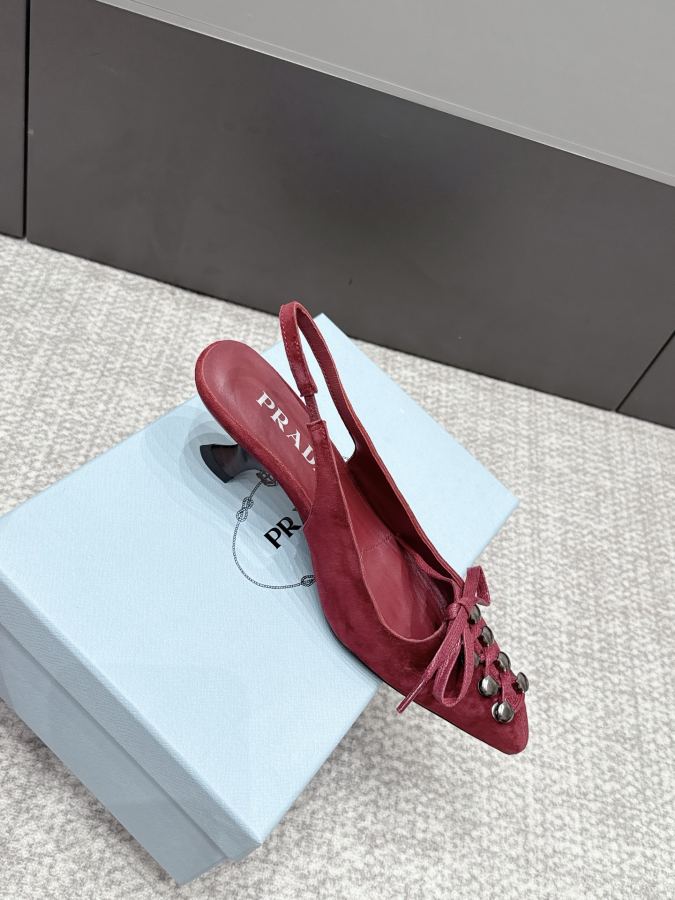 Prada women's shoes SSS launches Prada’s latest long boots, sandals, thin heels, empty backs, — 1:1 Replica For Sale — photo 5
