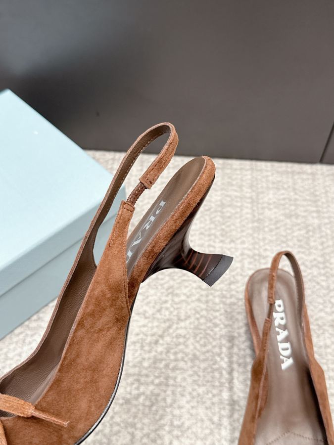 Prada women's shoes SSS launches Prada’s latest long boots, sandals, thin heels, empty backs, — AAA Quality Replica — photo 7