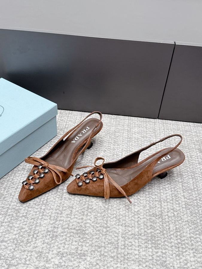 Prada women's shoes SSS launches Prada’s latest long boots, sandals, thin heels, empty backs, — AAA Quality Replica — photo 2