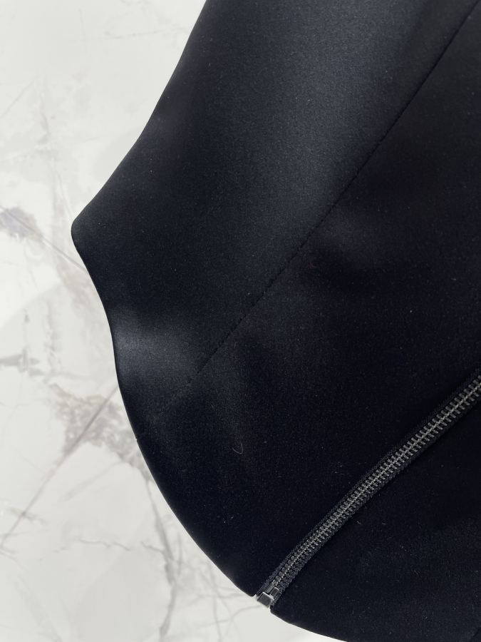 BALMAIN Women 𝗕𝗔𝗟𝗠𝗔𝗜* Balmain Zipper Square Neck Slim Fit Acetate Vest — Premium Replica — photo 5