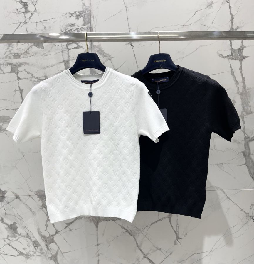 LV Women 𝗟𝗢𝗨𝗜𝗦 𝗩𝗨𝗜𝗧𝗧𝗢* Lujia New letter jacquard wool knitted short — 1:1 Replica For Sale — photo 9