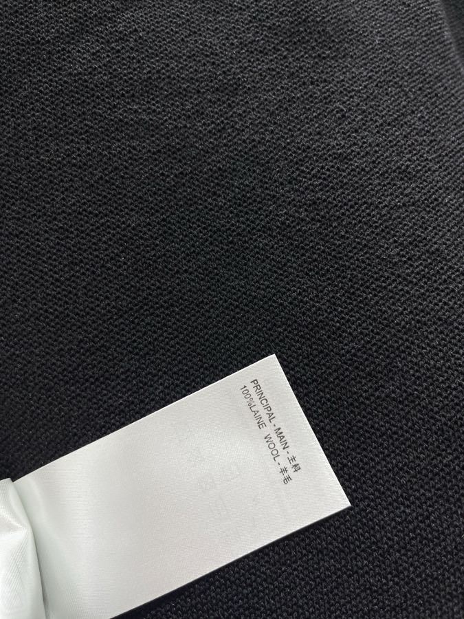 LV Women 𝗟𝗢𝗨𝗜𝗦 𝗩𝗨𝗜𝗧𝗧𝗢* Lujia New letter jacquard wool knitted short — 1:1 Replica For Sale — photo 7