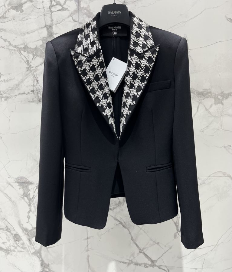 BALMAIN Women 𝗕𝗔𝗟𝗠𝗔𝗜* Balmain New heavy industry beaded slim fit short suit — 1:1 Replica — photo 2