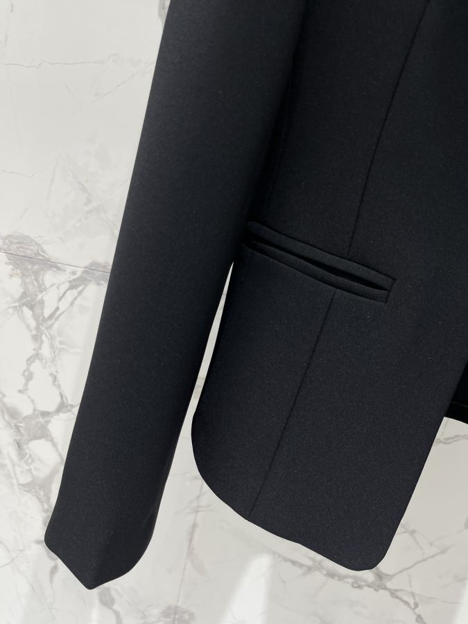 BALMAIN Women 𝗕𝗔𝗟𝗠𝗔𝗜* Balmain New heavy industry beaded slim fit short suit — 1:1 Replica — photo 5
