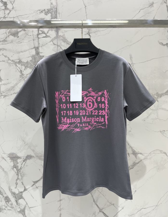 MM6 Women 𝐌𝐌6* Margiela Early Spring New digital printed cotton short sleeves — 1:1 Replica For Sale — photo 2