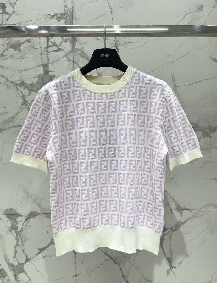 Fendi Women 𝗙𝗘𝗡𝗗* Fendi early spring New embossed three-dimensional letter knitted short — 1:1 Replica — photo 2